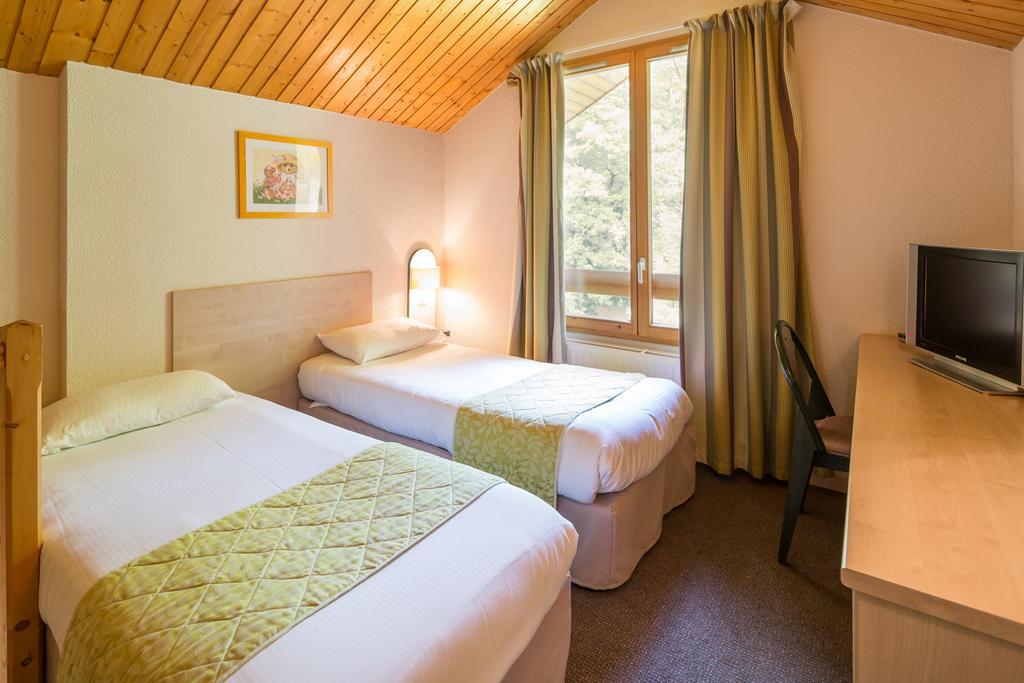 Le Bois Dormant-Hotel Restaurant & Spa Logis Hotel Champagnole Szoba fotó